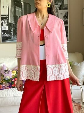 Vintage lace trim pink blouse/layering piece